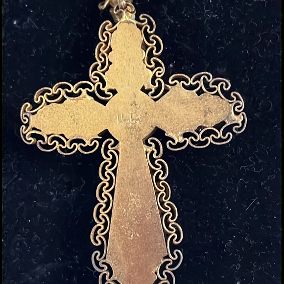 Hobe Vintage Filigree Cross with tiny pearls with 20” gold tone chain. - Picture 6 of 16
